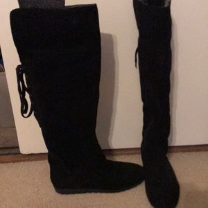 Suede tall boots with faux fur inside